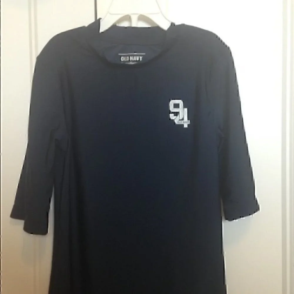 Boys Old Navy medium size 8 swim shirt